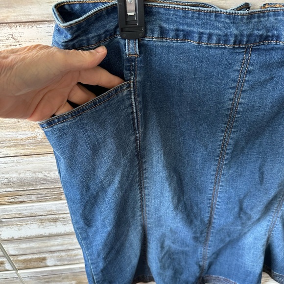 👖 C Denim Est. 1946 Flare Denim Skirt Size 14 Blue Stretch Midi Skirt - Picture 2 of 9
